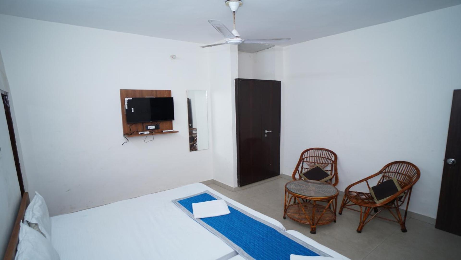 Hotel Apoorv - Near Jaipur Railway Station 객실 사진